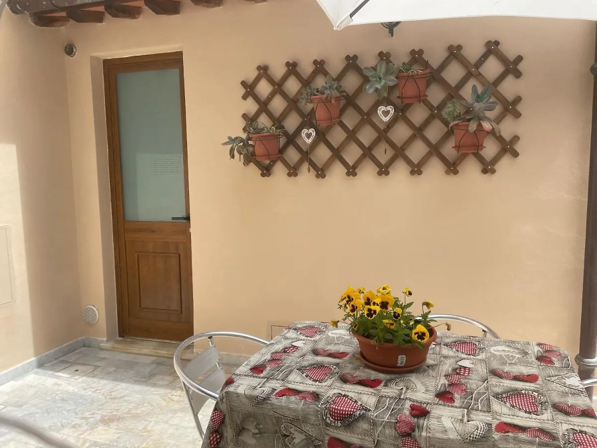 Corte Navari - Guesthouse Fred Pietrasanta 0*,  Italy